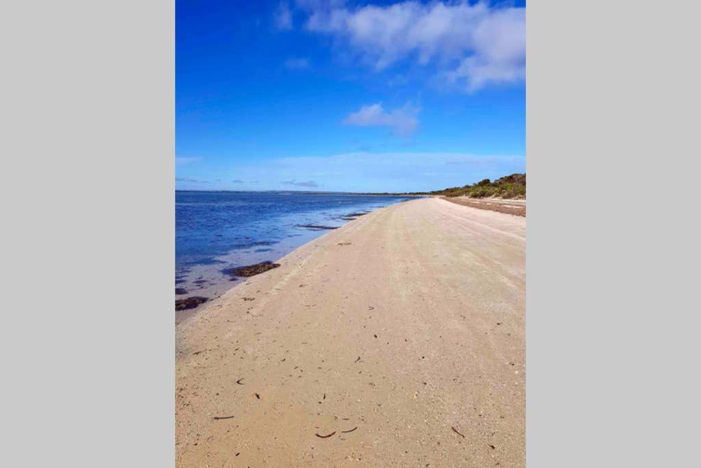 Leeward 'Tranquil Beachfront' Kingscote Eksteriør billede
